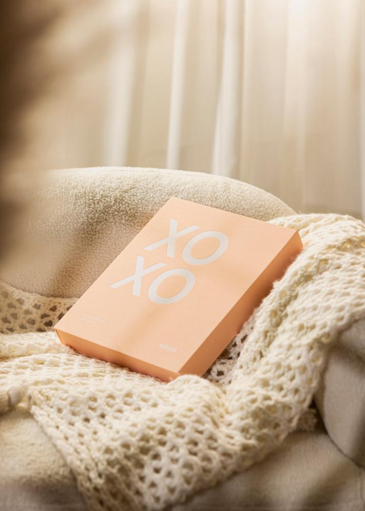 KAILA XOXO Pink - Coffee Table Photo Album (60 Melni Lappuses / 30 loksnes)