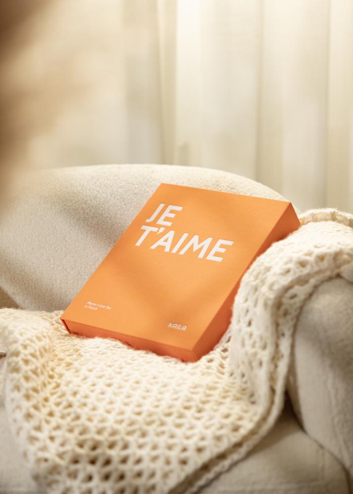 KAILA JE T'AIME - Coffee Table Photo Album (60 Melni Lappuses / 30 loksnes)