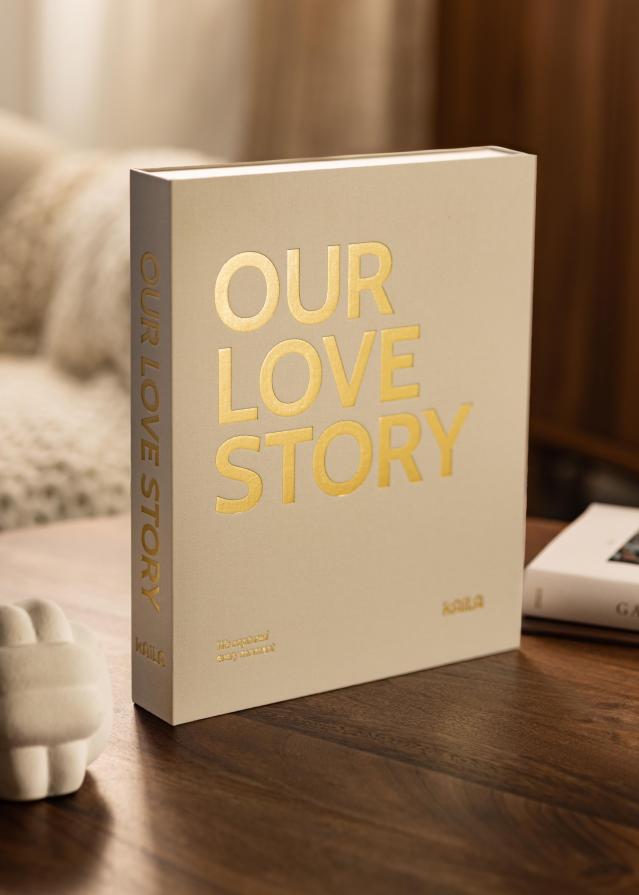 KAILA OUR LOVE STORY Creme - Coffee Table Photo Album (60 Melni lapas)