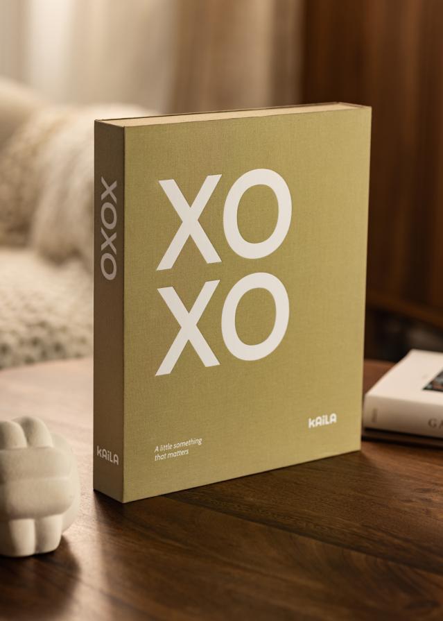 KAILA XOXO Vanilla - Coffee Table Photo Album (60 Melni Lappuses / 30 loksnes)