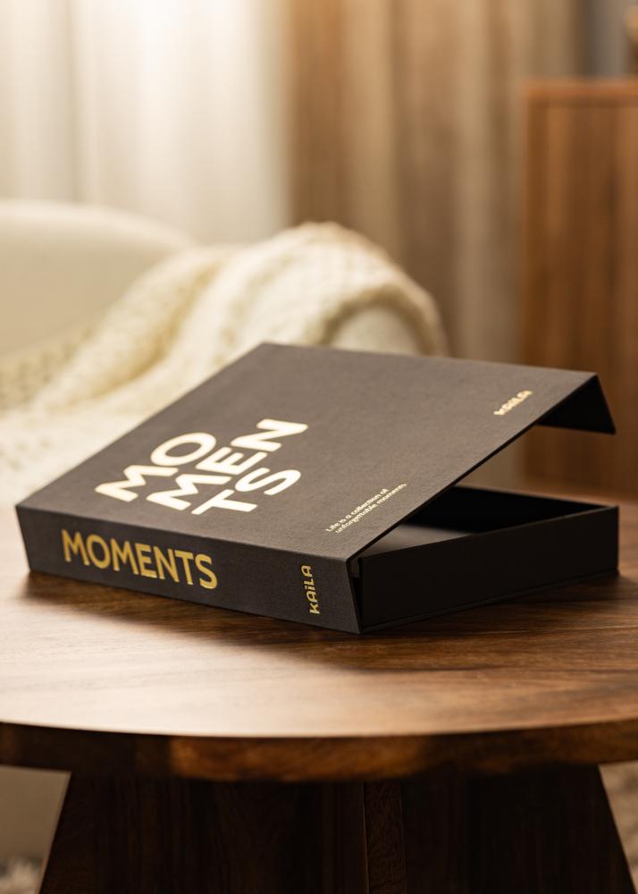 KAILA MOMENTS Black - Coffee Table Photo Album (60 Melni Lappuses / 30 loksnes)