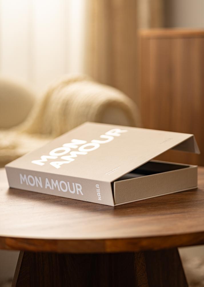 KAILA MON AMOUR - Coffee Table Photo Album (60 Melni Lappuses / 30 loksnes)